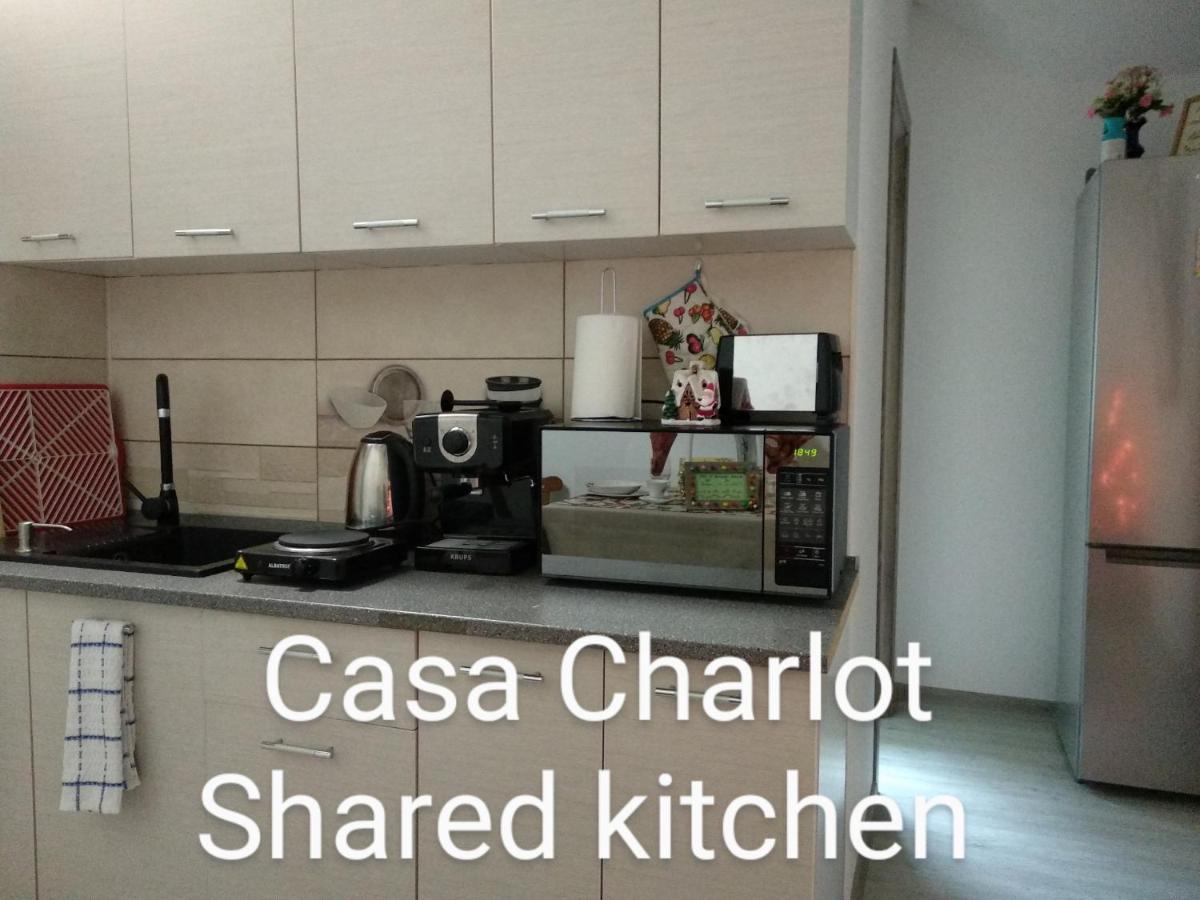 Casa Charlot Lägenhet Braşov Exteriör bild