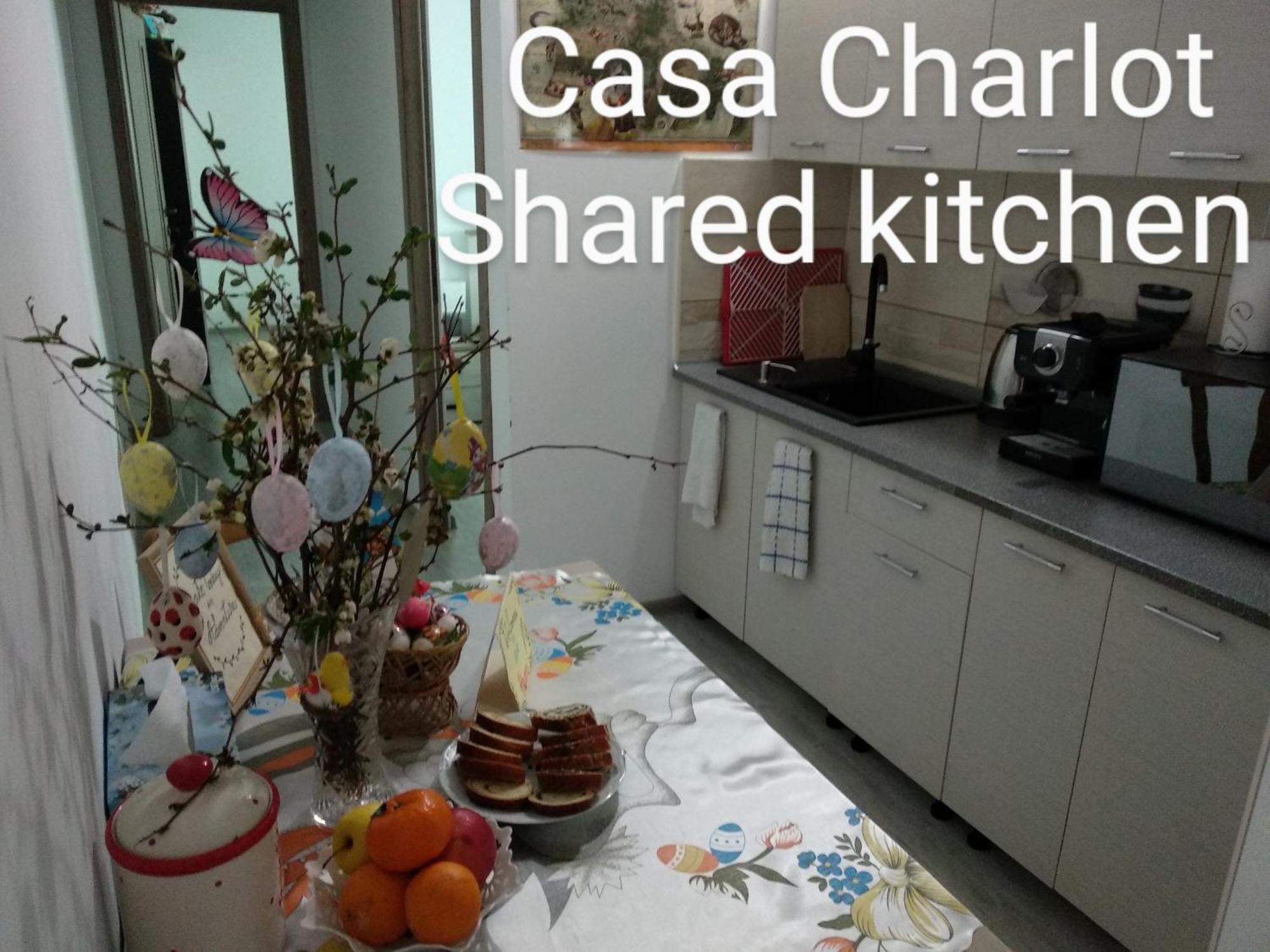 Casa Charlot Lägenhet Braşov Exteriör bild